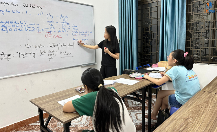 Luyện thi Tiếng Anh vào 10 tại THedu – Học chắc ngữ pháp, tăng vọt điểm số